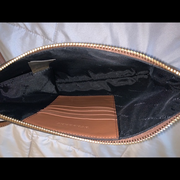 BURBERRY BAG!! PRISTINE CONDITION - Picture 6 of 13